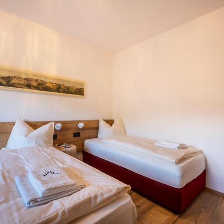 Appartement Garnì Cèsa dele Angele à Colle Santa Lucia Extérieur photo