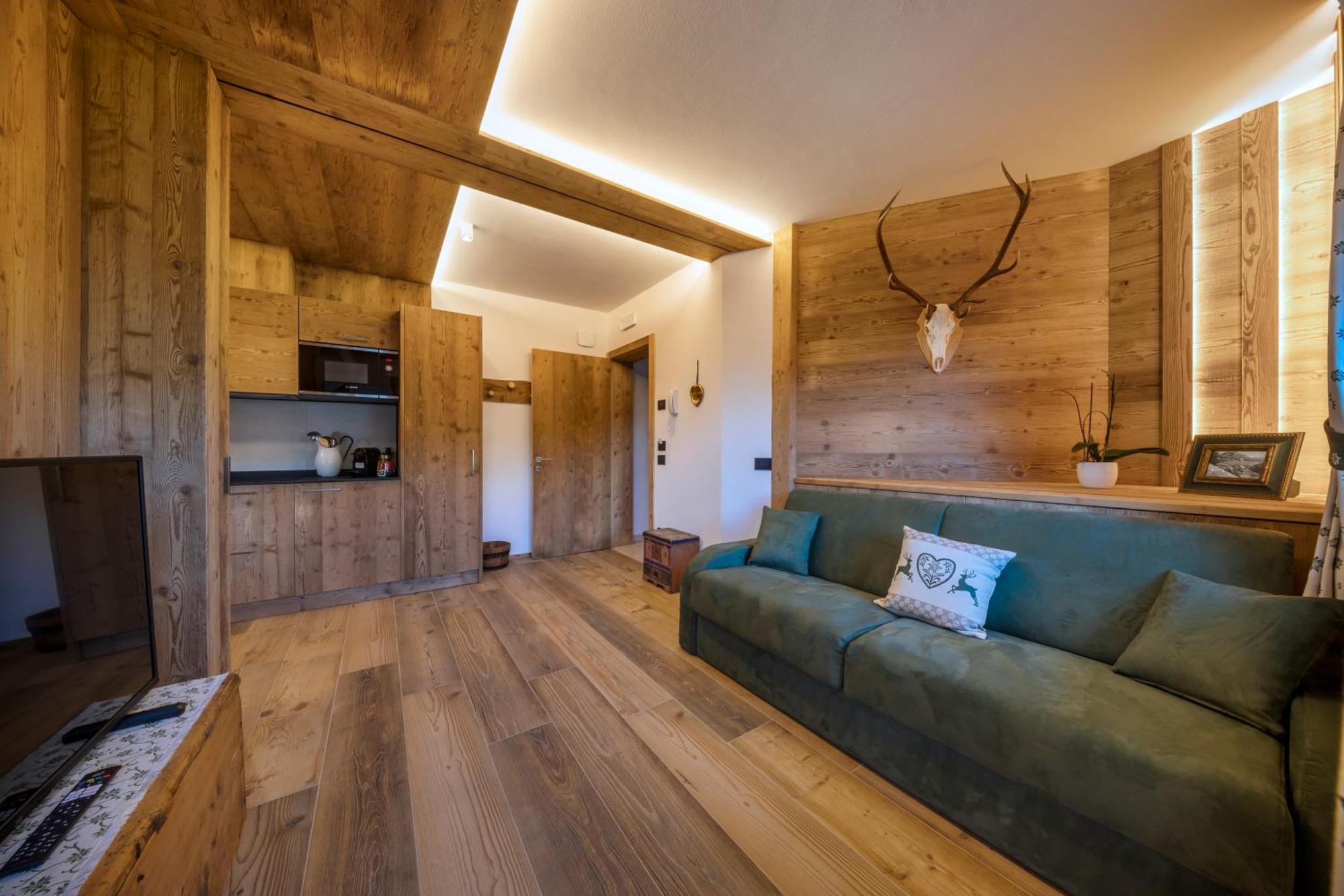 Appartement Garnì Cèsa dele Angele à Colle Santa Lucia Extérieur photo